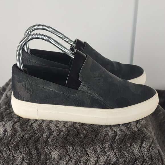 Vince Camuto VP-KORLI2 Dark Gray Camo Slip On Sneakers Casual Shoes 7M - Picture 5 of 11